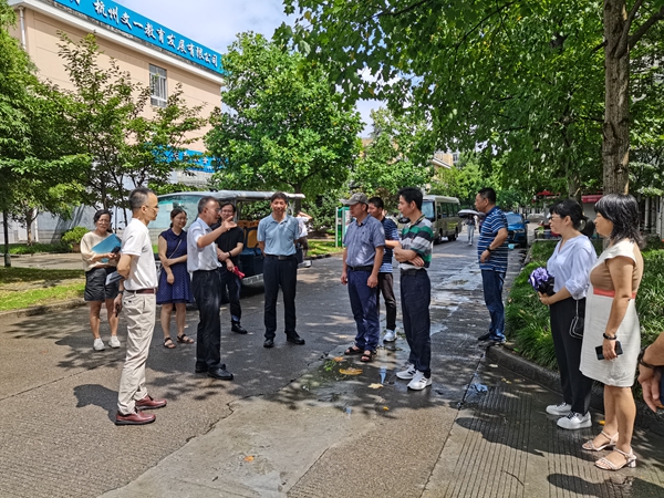 1656654458727920.jpg 校领导检查指导抗台防汛工作.jpg