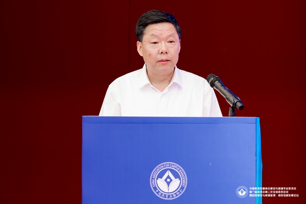 1682560849840742.jpg 1周飞 主持人.jpg