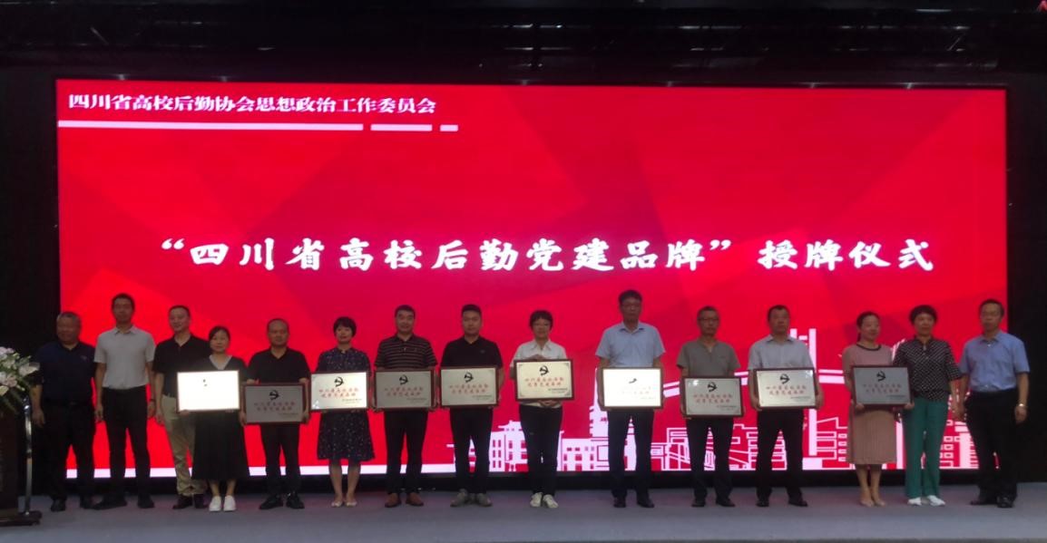 1689670208396828.jpg 1689670208396828.jpg