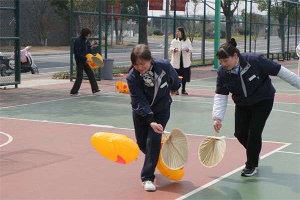 1710487482559095.jpg 赶鸭子1.jpg