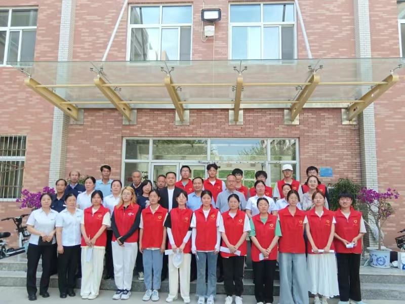 1717485216854100.jpg 劳动育人1.jpg