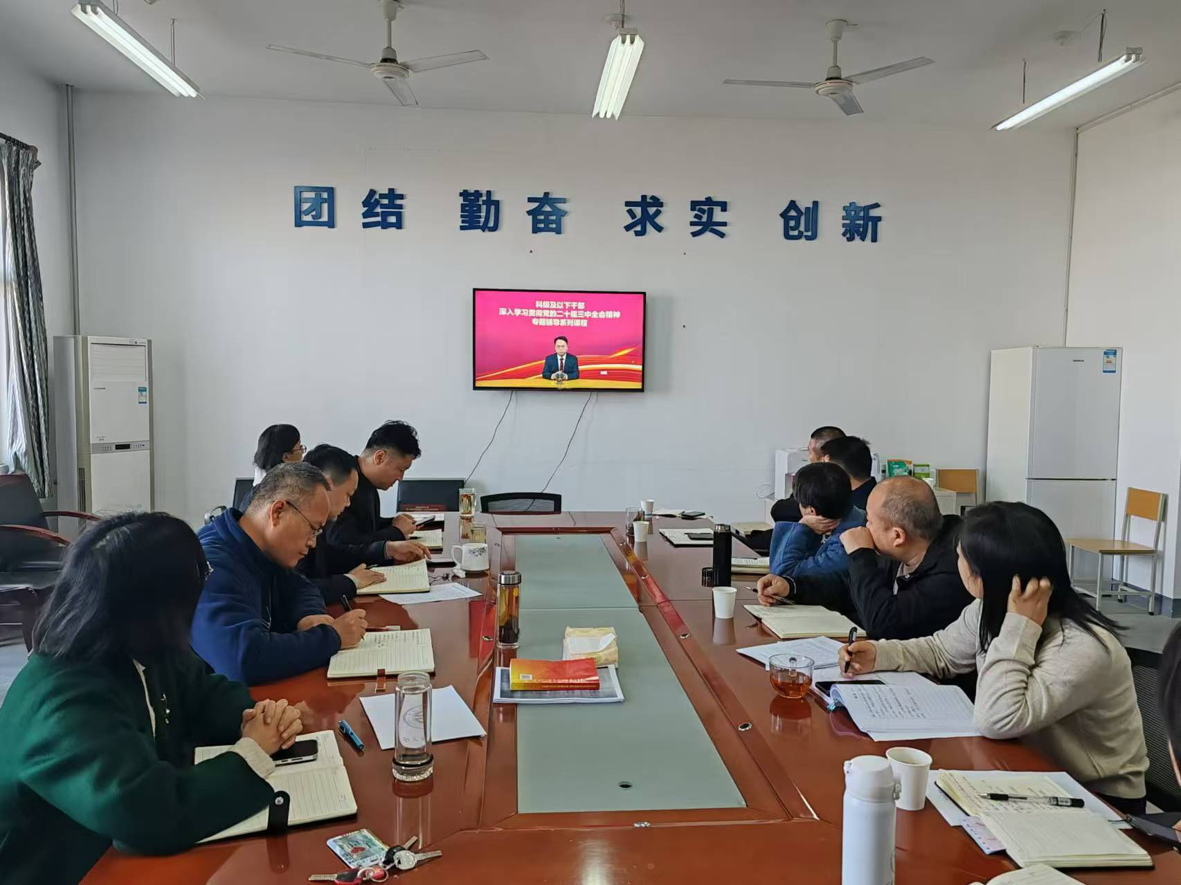 1732589360515991.jpg 1732589360515991.jpg