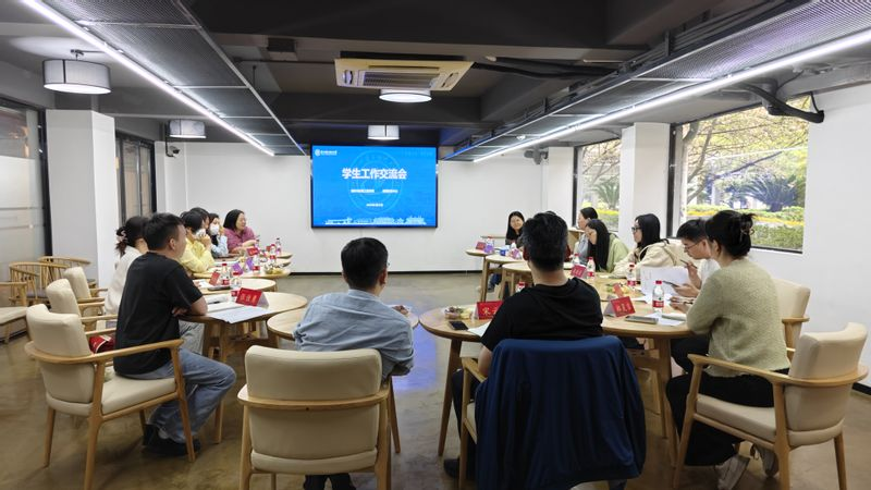 1745224359191417.png 图片1.png