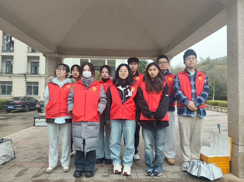 1745224661902801.png 1.png